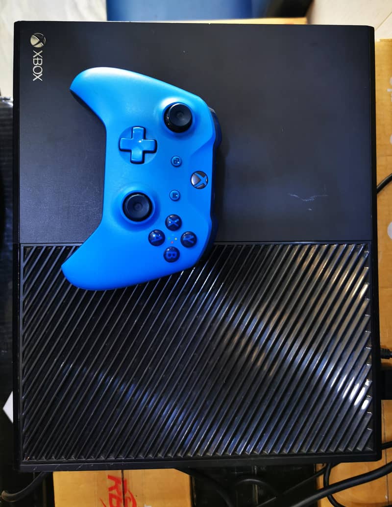 XBOX One limited edition Controller 0