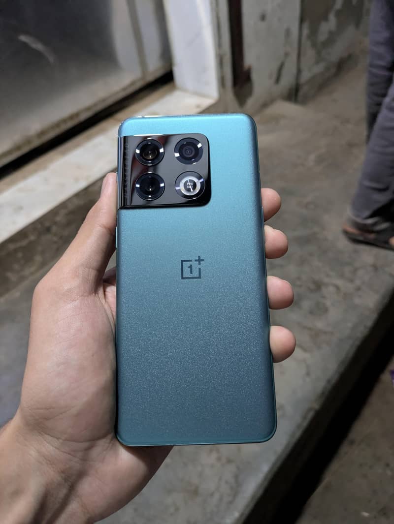 One Plus 10 Pro 0