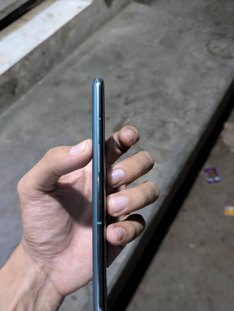 One Plus 10 Pro 6
