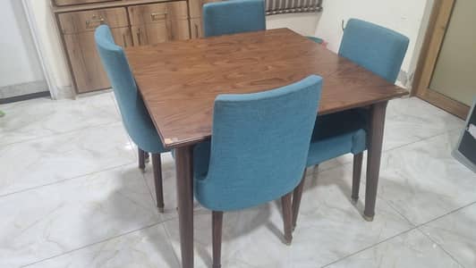 Dining table with chairs