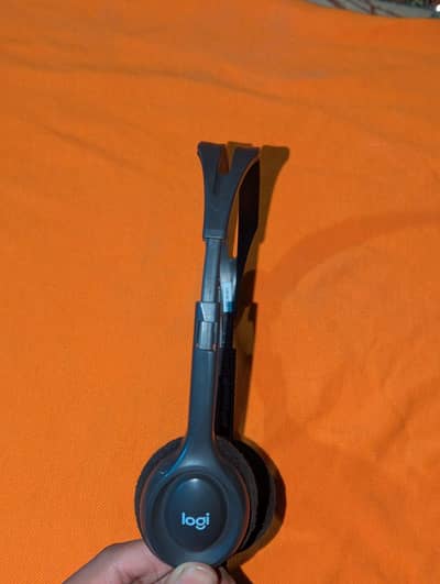 Logitech calling headphones