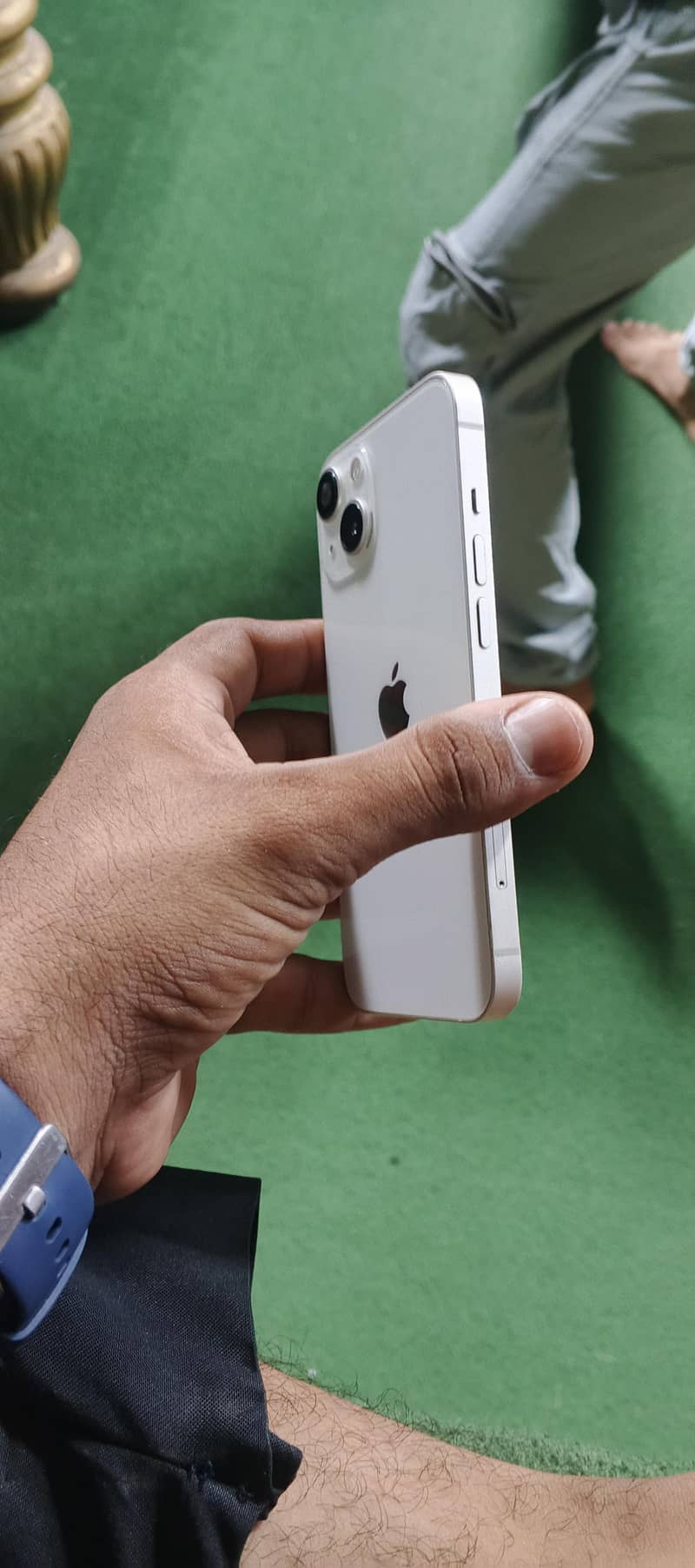 Apple iPhone 13 0