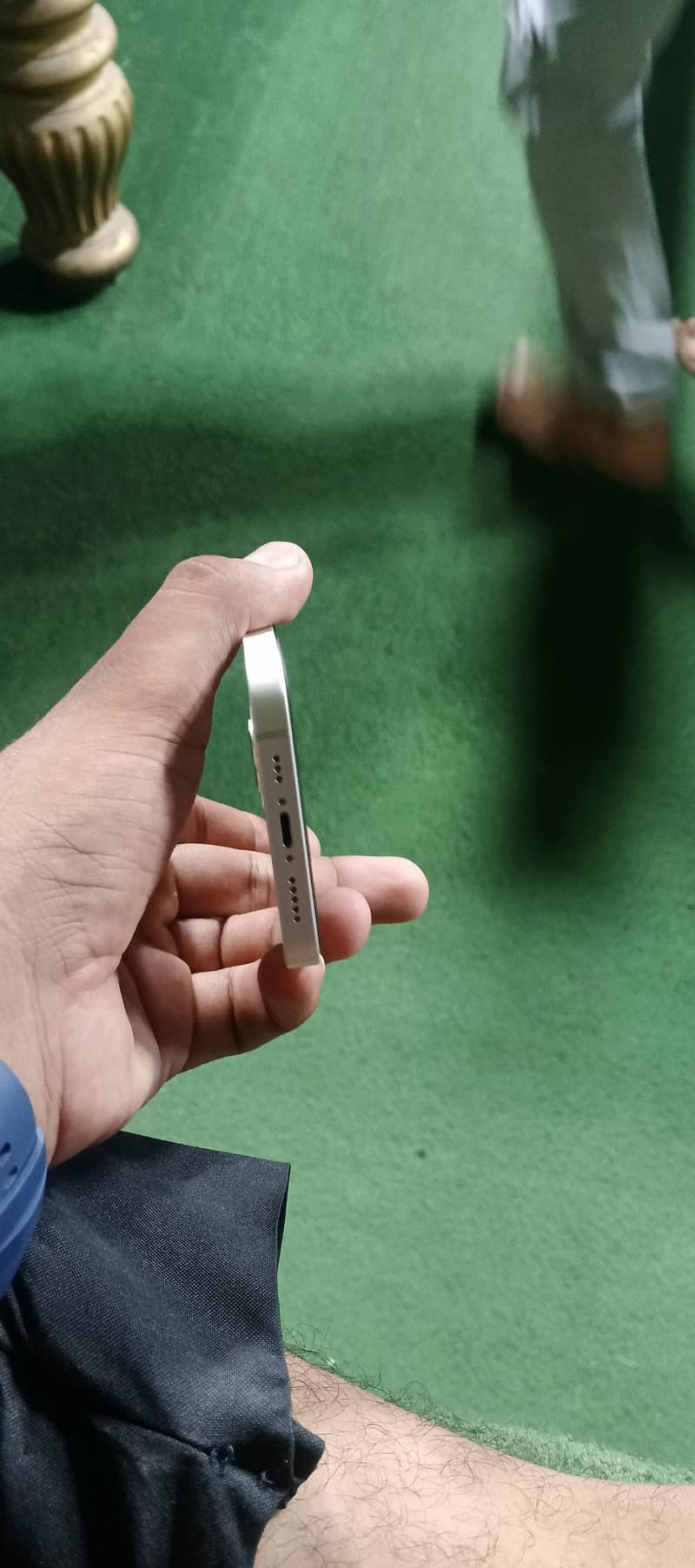 Apple iPhone 13 2