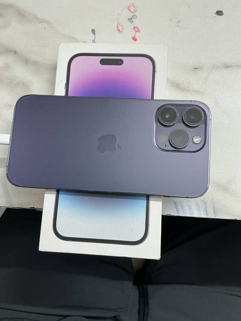 Apple iPhone 14 Pro Max 1