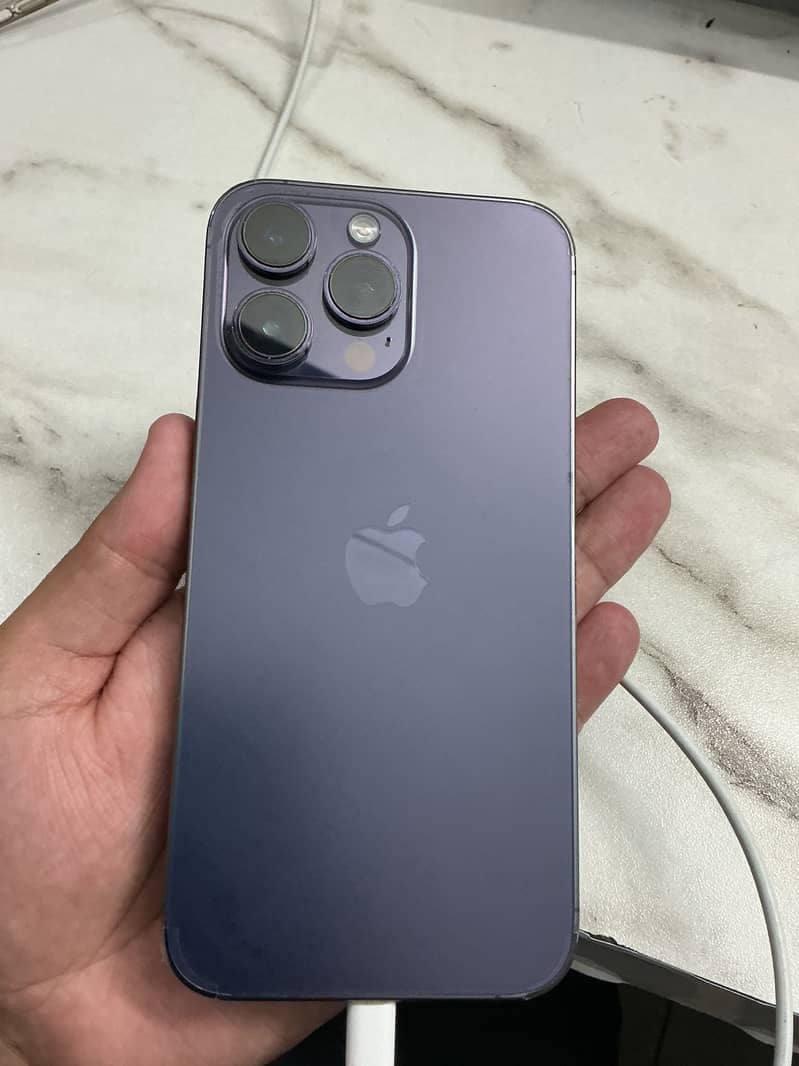 Apple iPhone 14 Pro Max 6