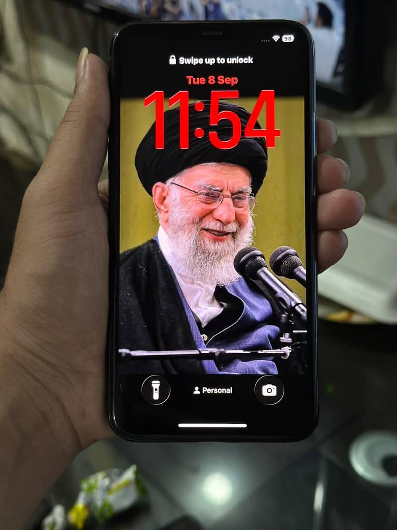 Apple iPhone 11 Pro Max 6