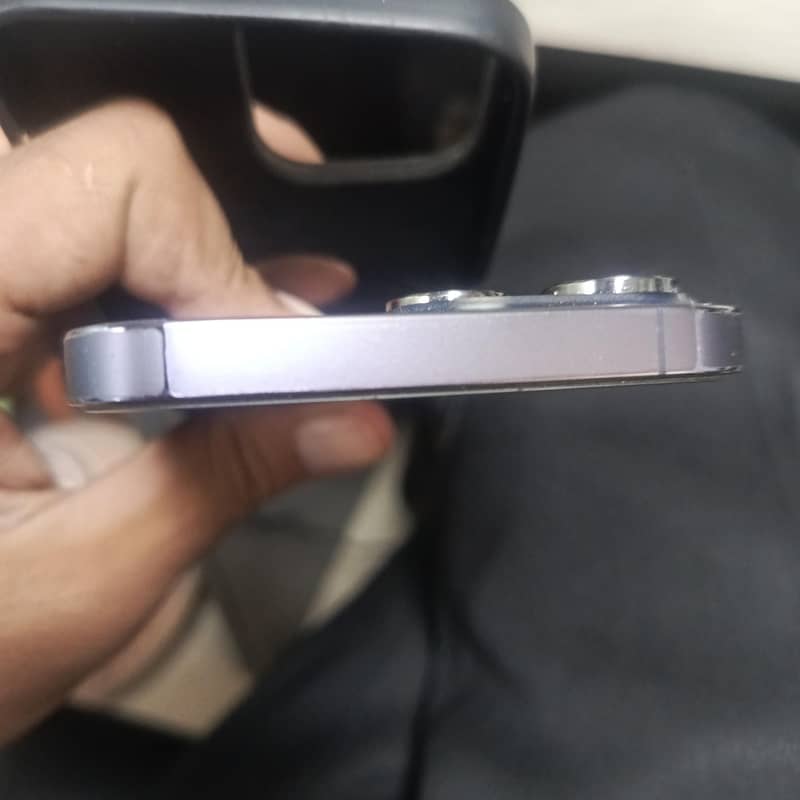 Apple iPhone 14 Pro Max 0