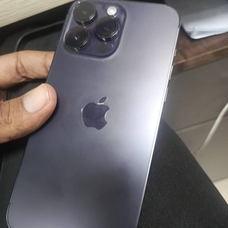 Apple iPhone 14 Pro Max 2