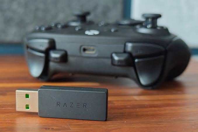 Razor Wolverine V3 Pro 8k PC Controller 0