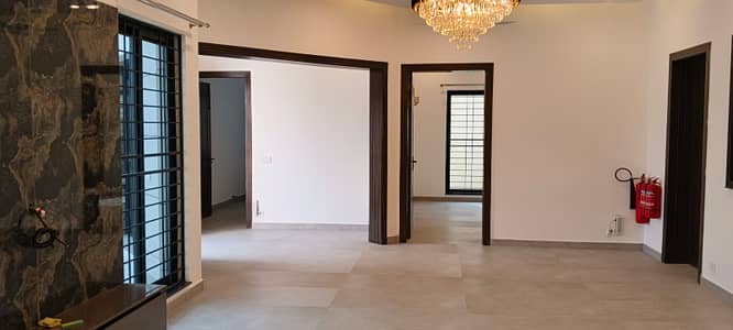 1 Kanal Upper Portion Available For The Rent In DHA Lahore Phase 4 Block BB