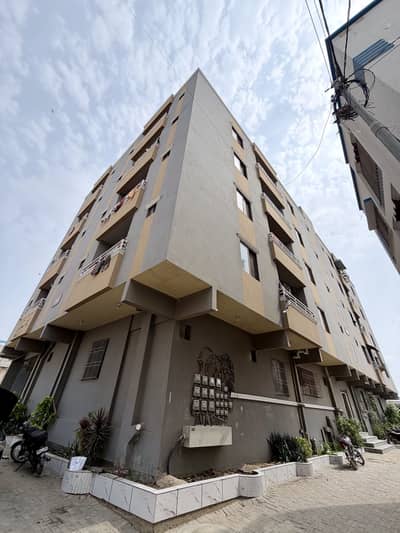 In Gulshan-E-Iqbal - Block 10 Flat Sized 1450 Square Feet For Rent