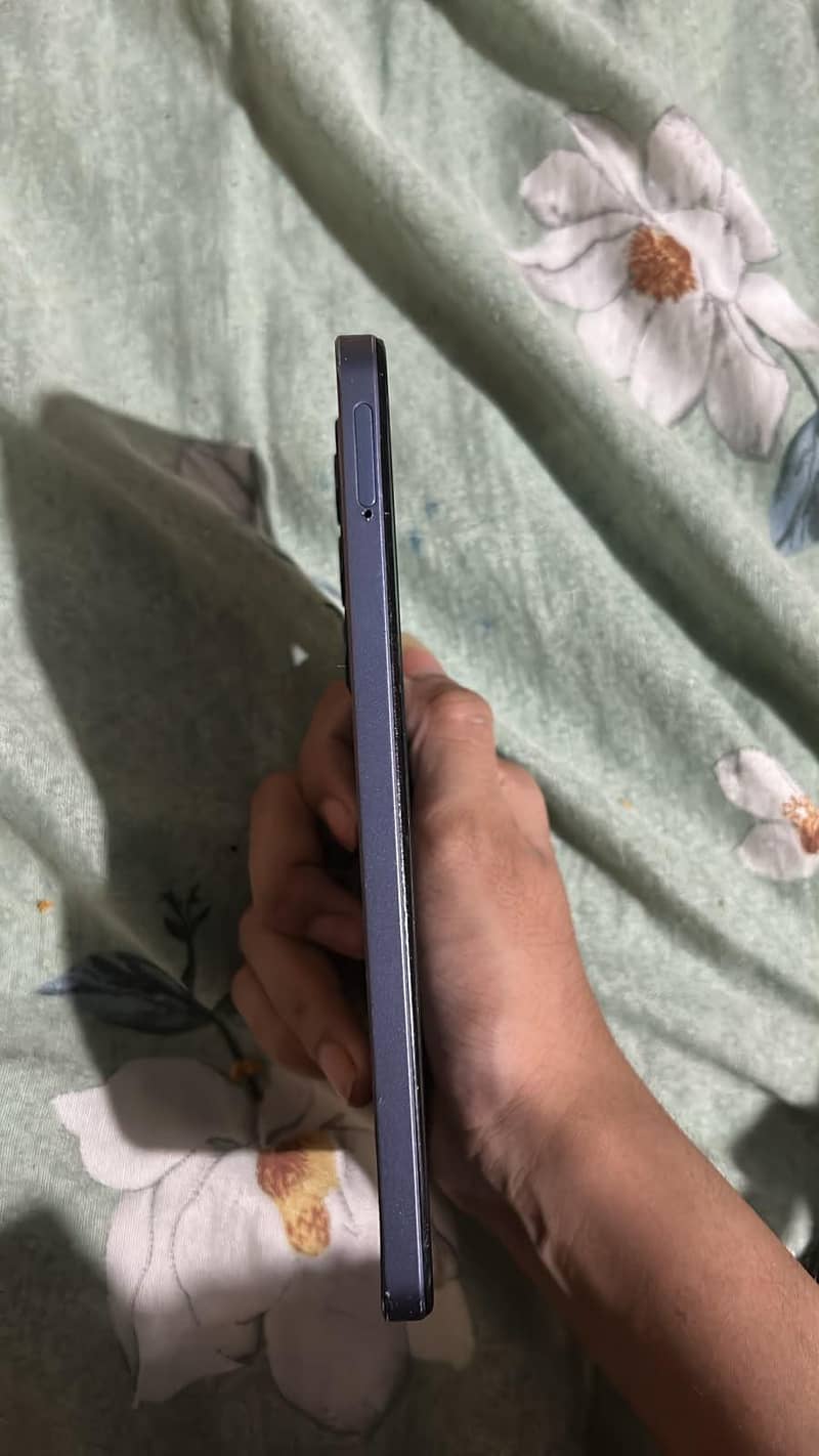 Realme C75x 3