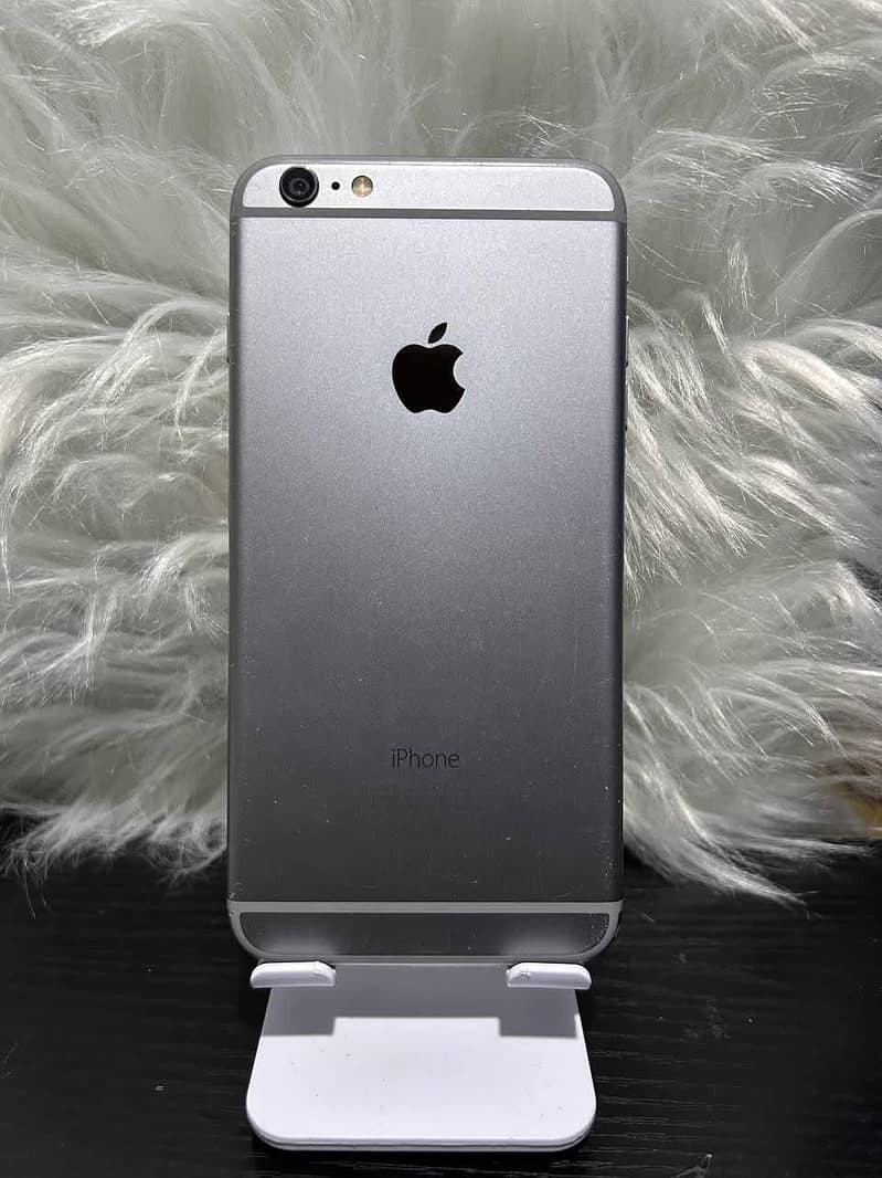Apple iPhone 6S Plus 1