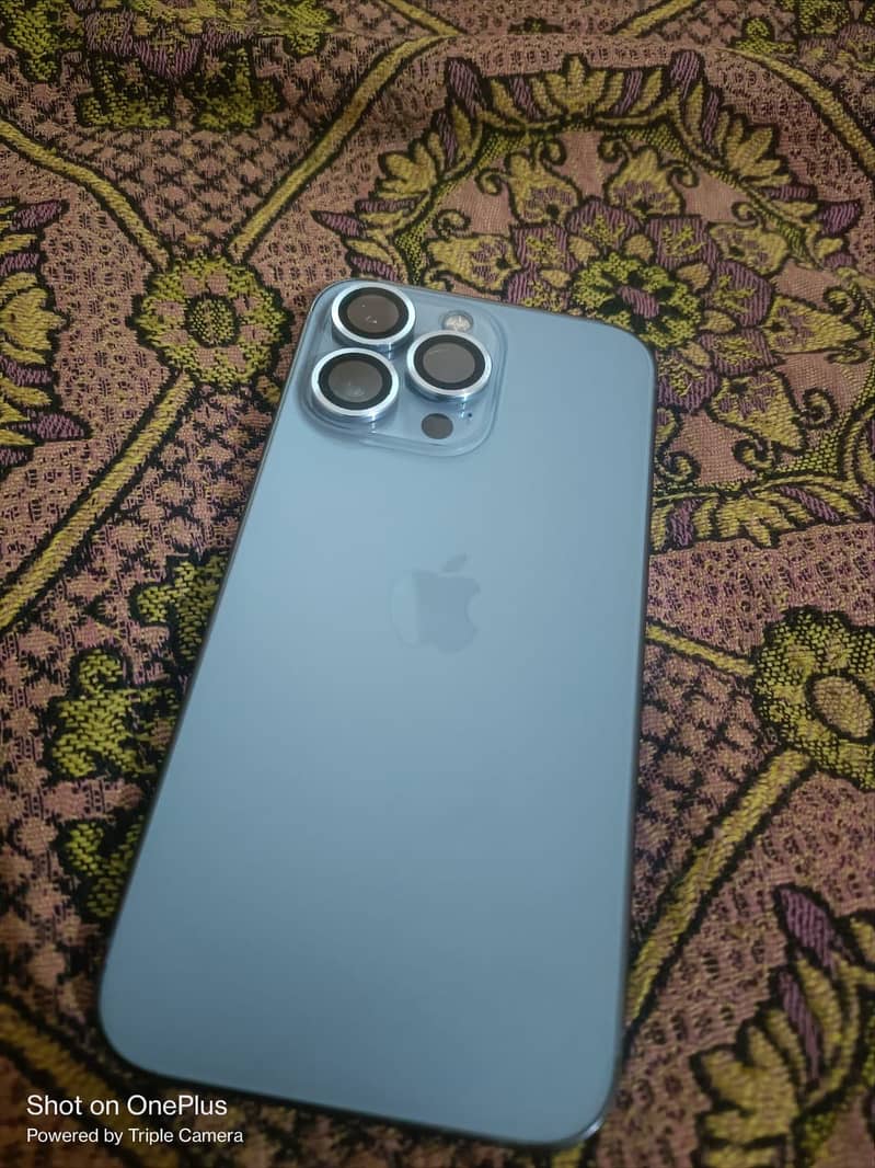 Apple iPhone 13 Pro 1