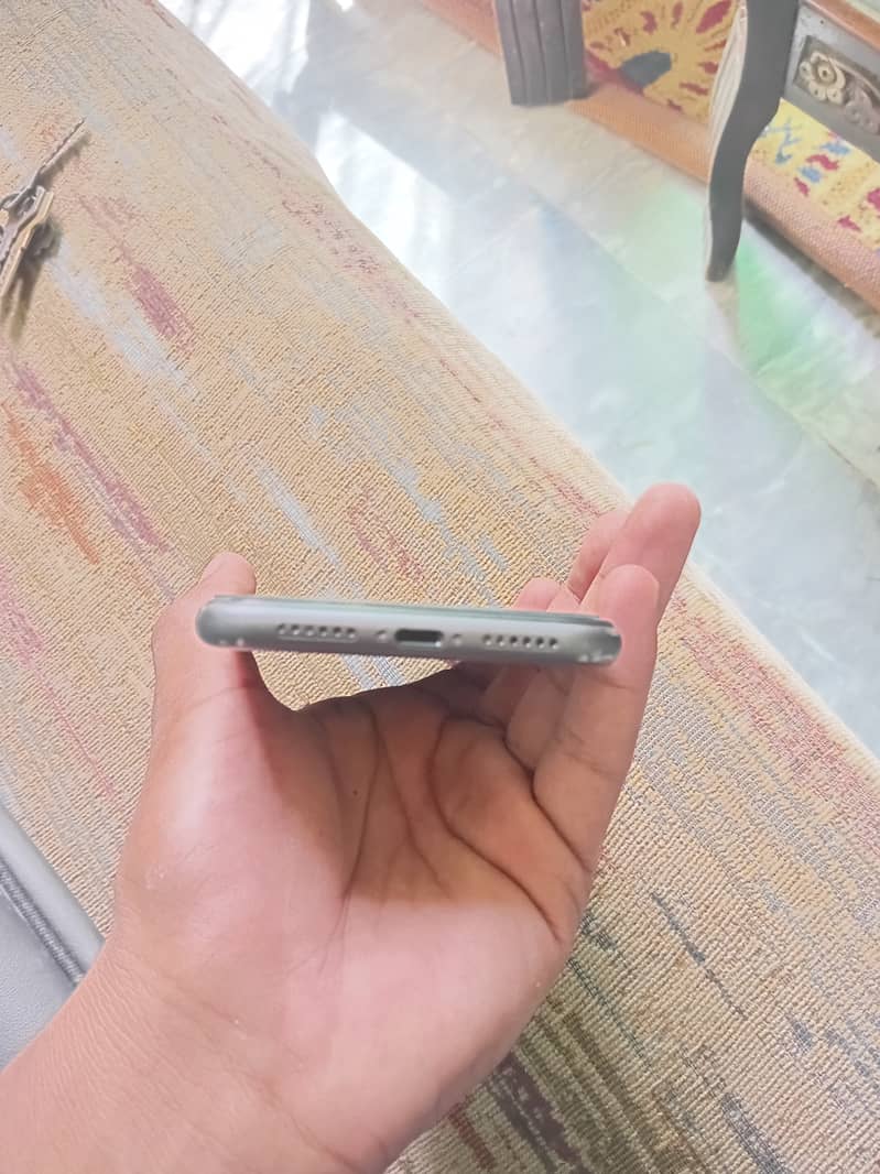 Apple iPhone 11 1