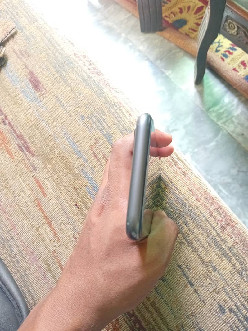 Apple iPhone 11 2
