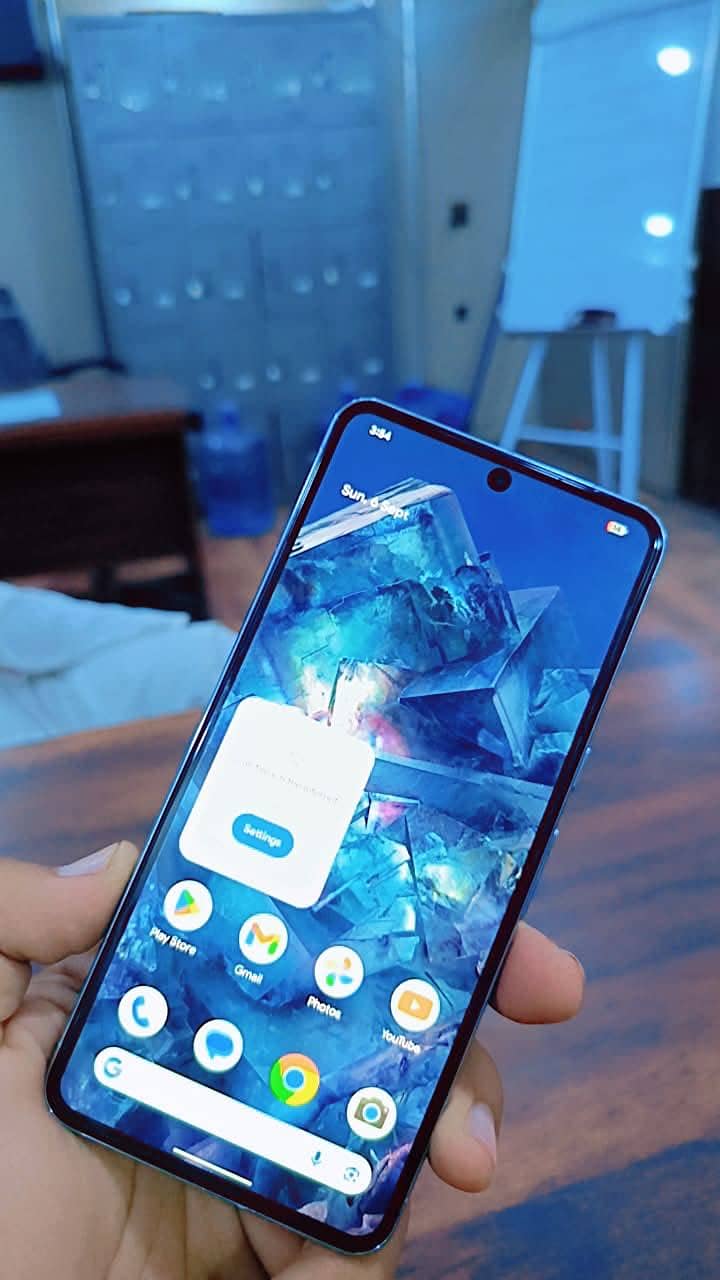 Google Pixel 8 Pro 10