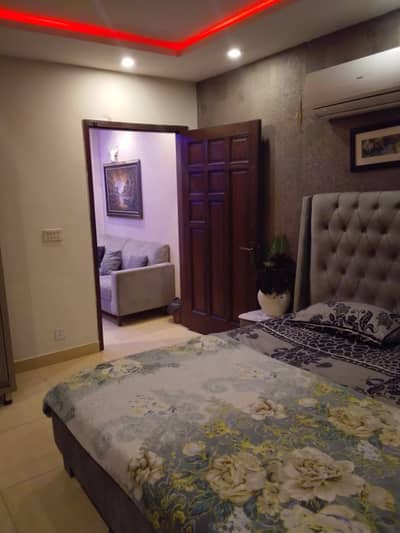 One bedroom vip apartment for rent on short stay in bahria town lahore