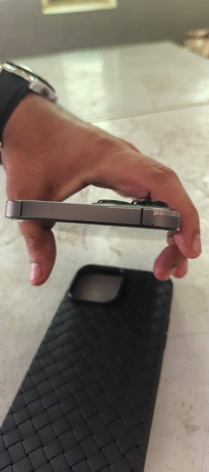 Apple iPhone 13 Pro Max 1