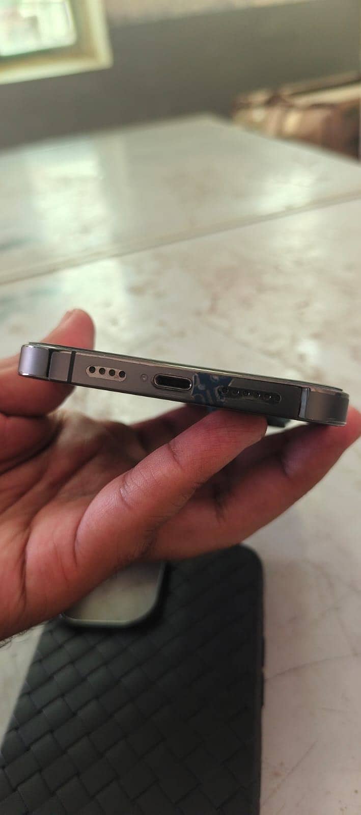 Apple iPhone 13 Pro Max 2