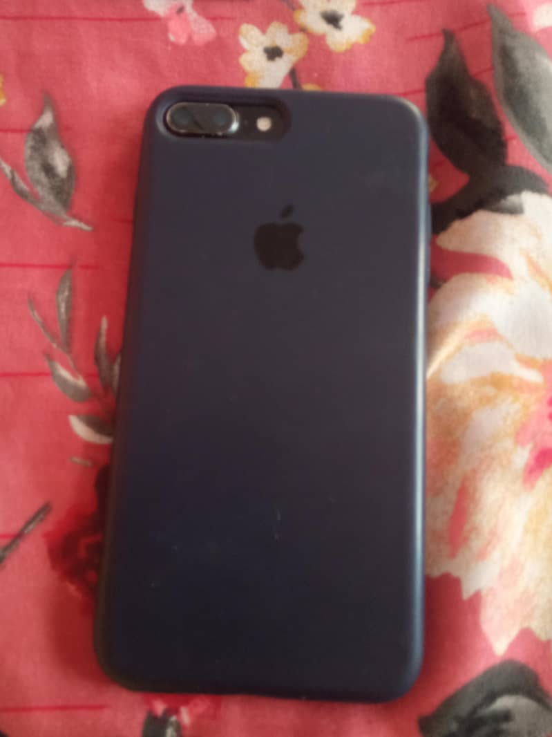 Apple iPhone 7 Plus 0