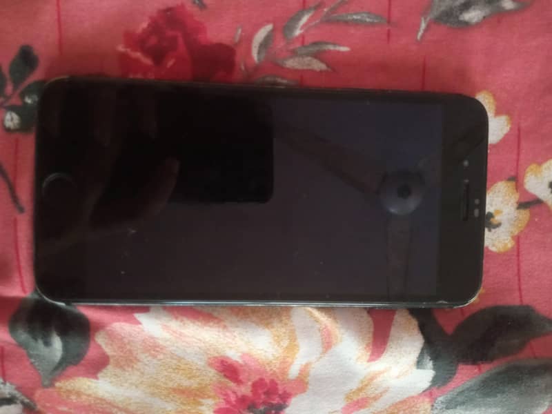 Apple iPhone 7 Plus 1
