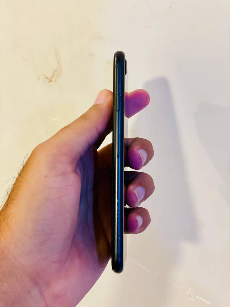 Apple iPhone SE 3
