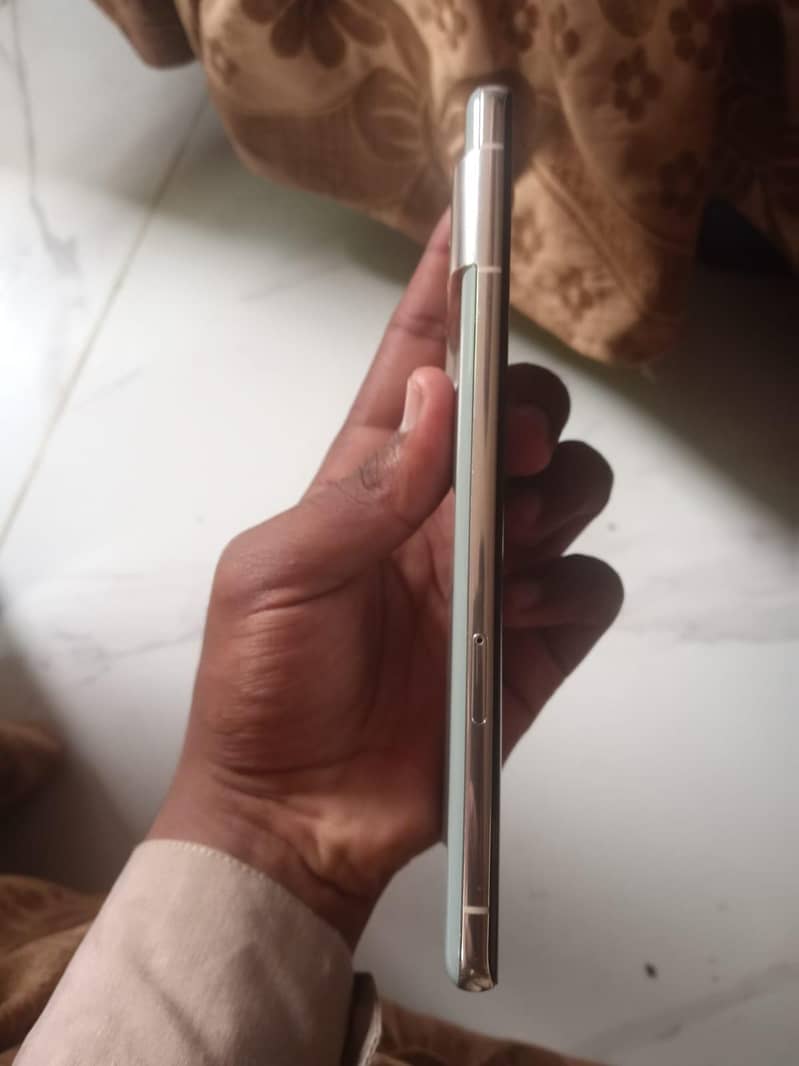 Google Pixel 7 Pro 2