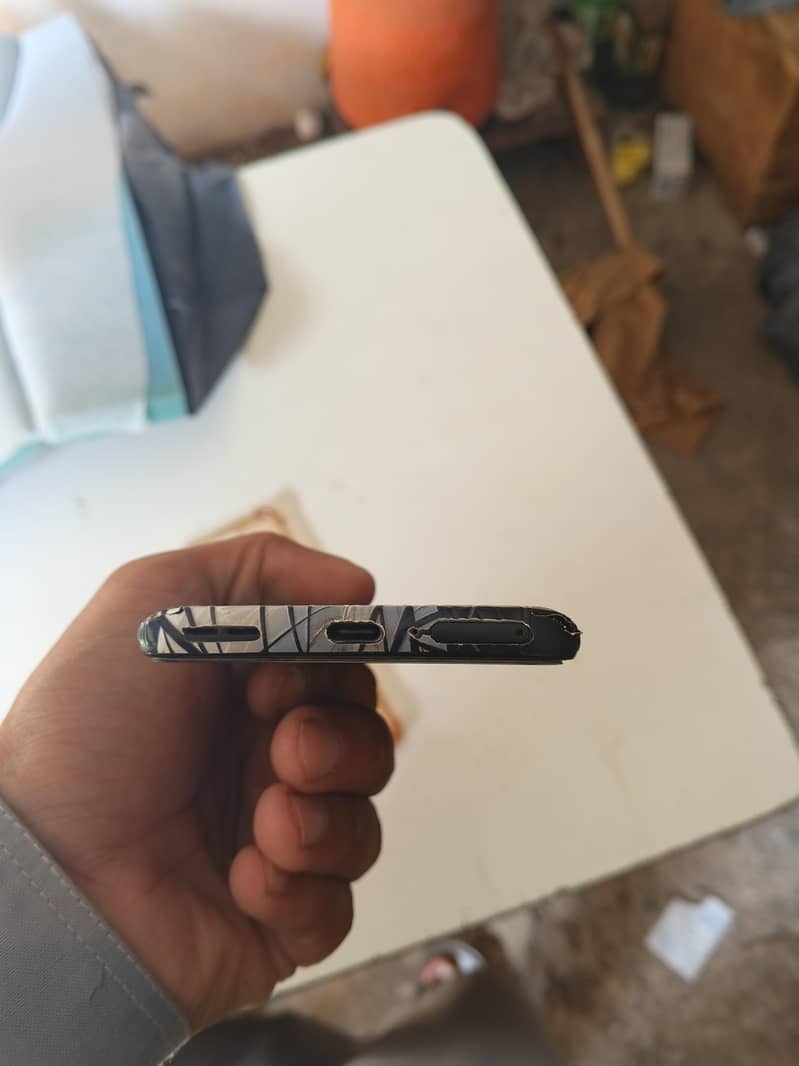 One Plus 9R 5