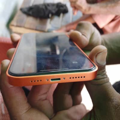 Apple iPhone XR converted to 17 pro