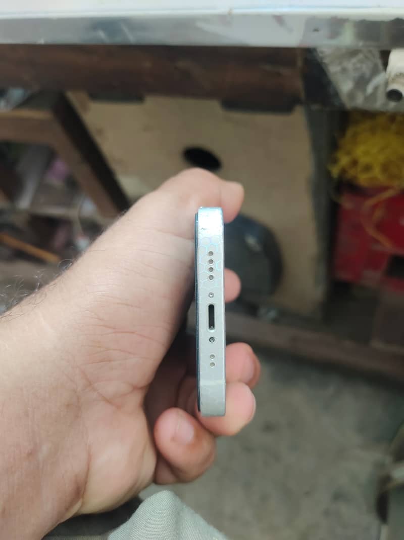 Apple iPhone 12 mini 2