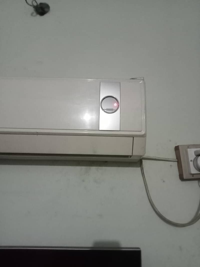 gree ac 1