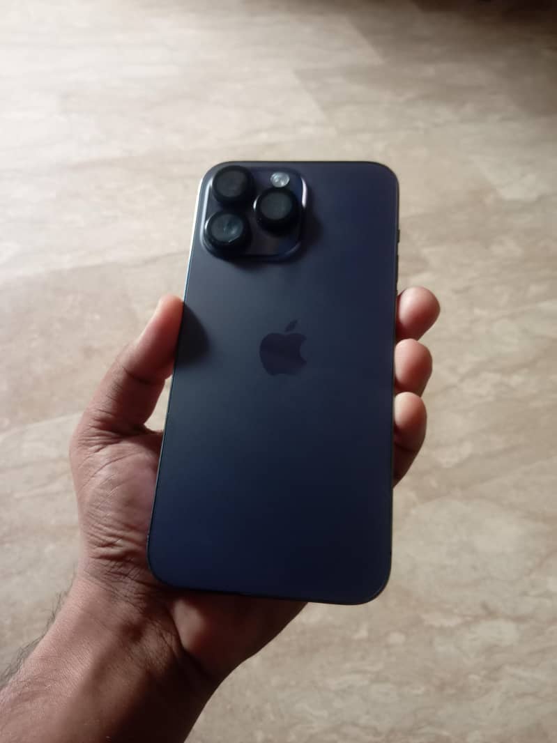 Apple iPhone 14 Pro Max 1