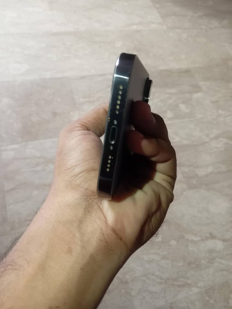 Apple iPhone 14 Pro Max 5