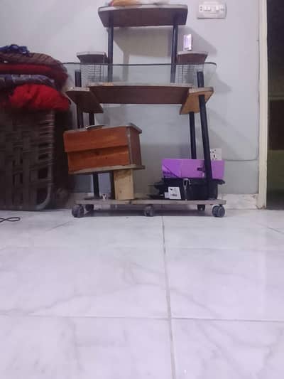 computer table . . . preloved in condition