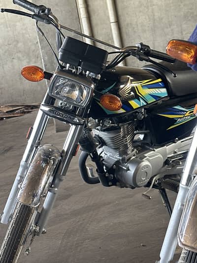 honda 125 26model for sale 10by10 condition all ok open latter