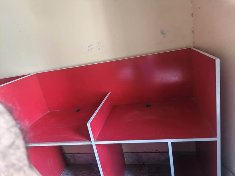2/2 computer Tables 4