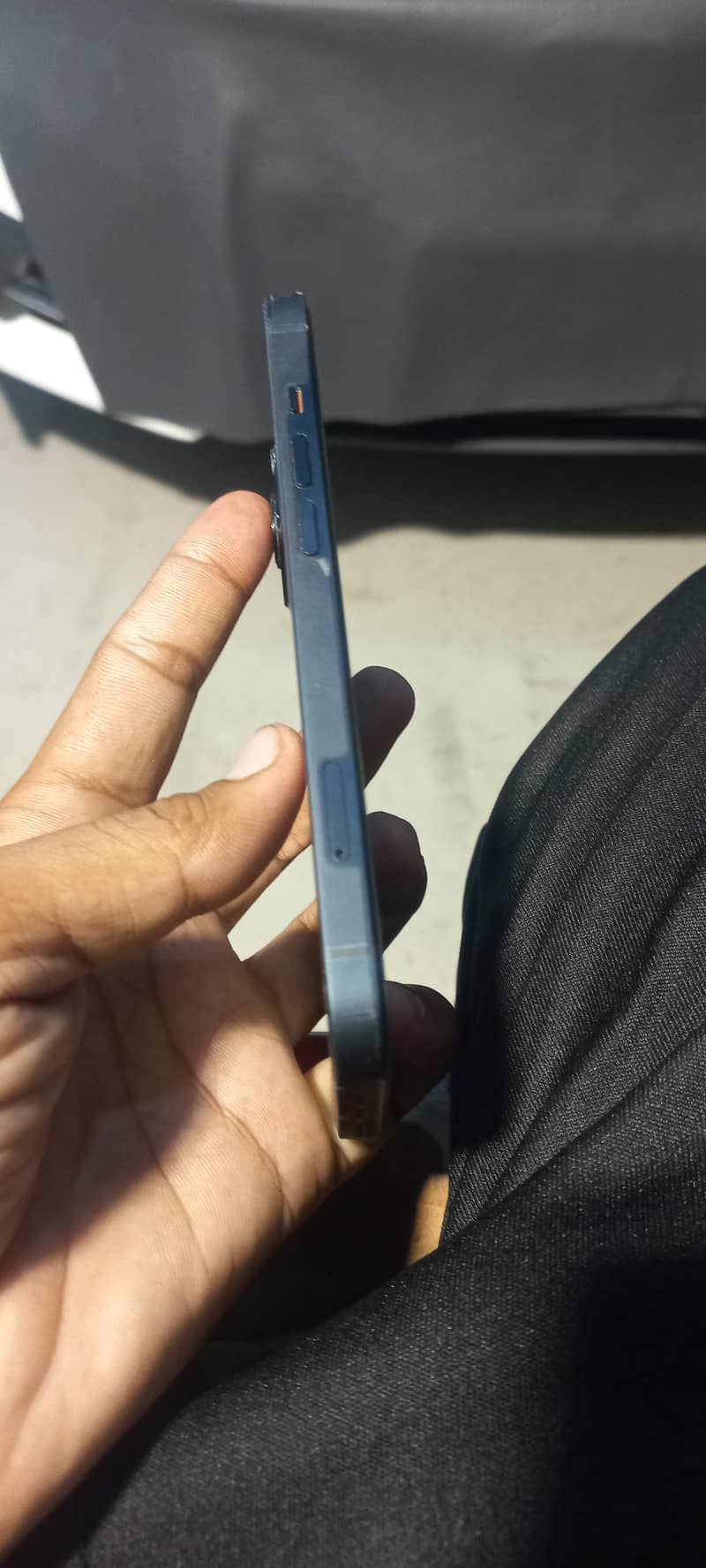 Apple iPhone 13 5
