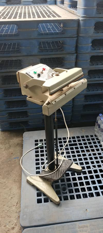 Foot-Pedal impulse Heat sealing mashine