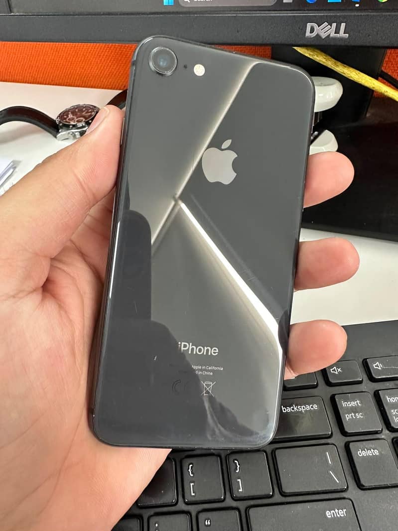 Apple iPhone 8 4