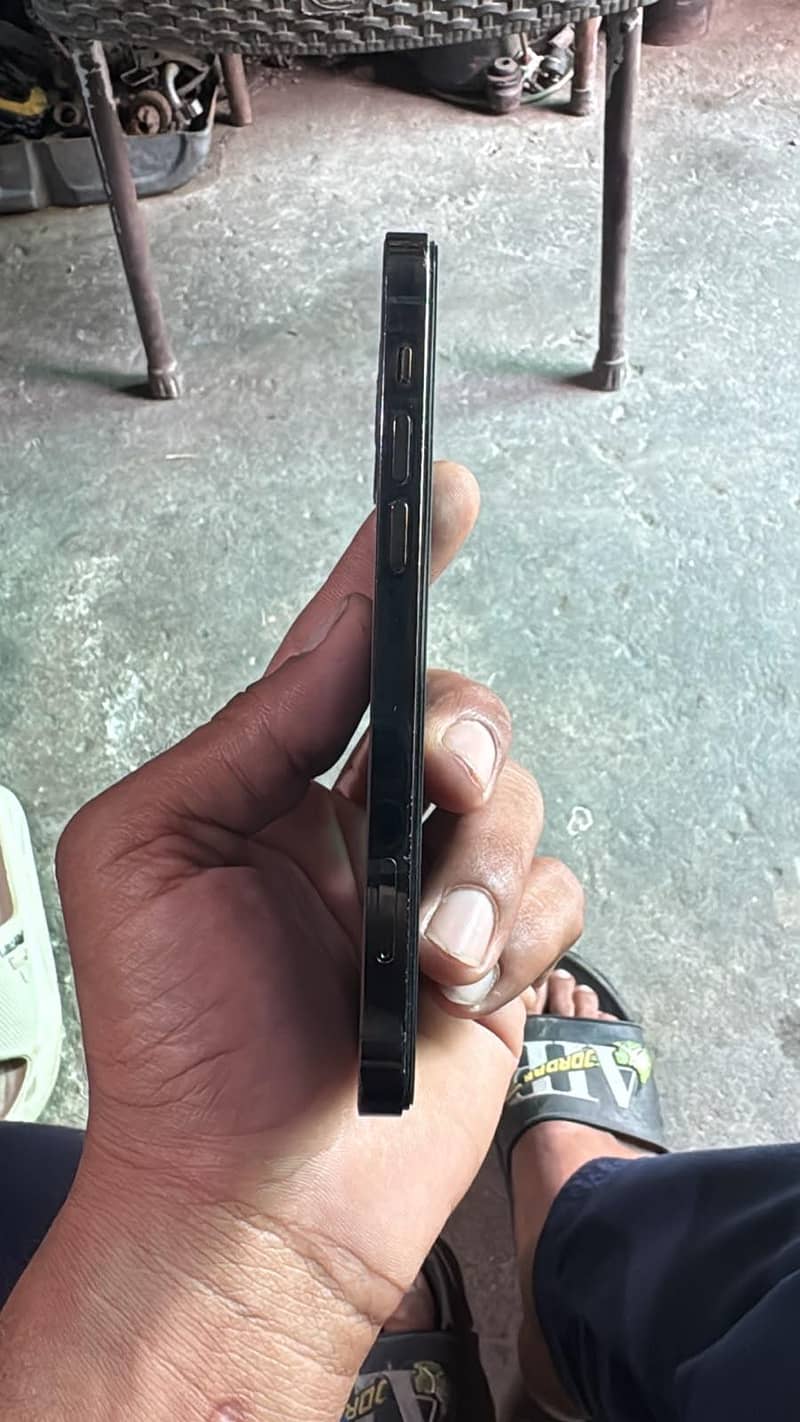Apple iPhone 12 Pro 0