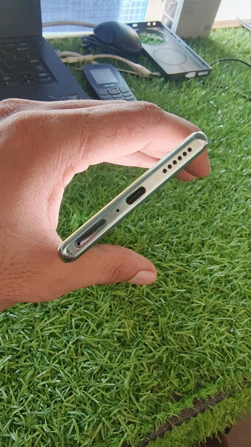 Infinix Zero 40 7