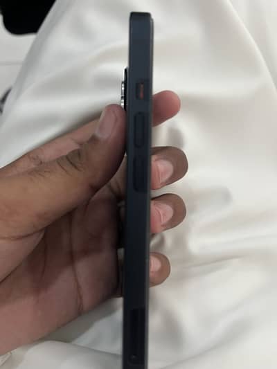 Apple iPhone 13 JV