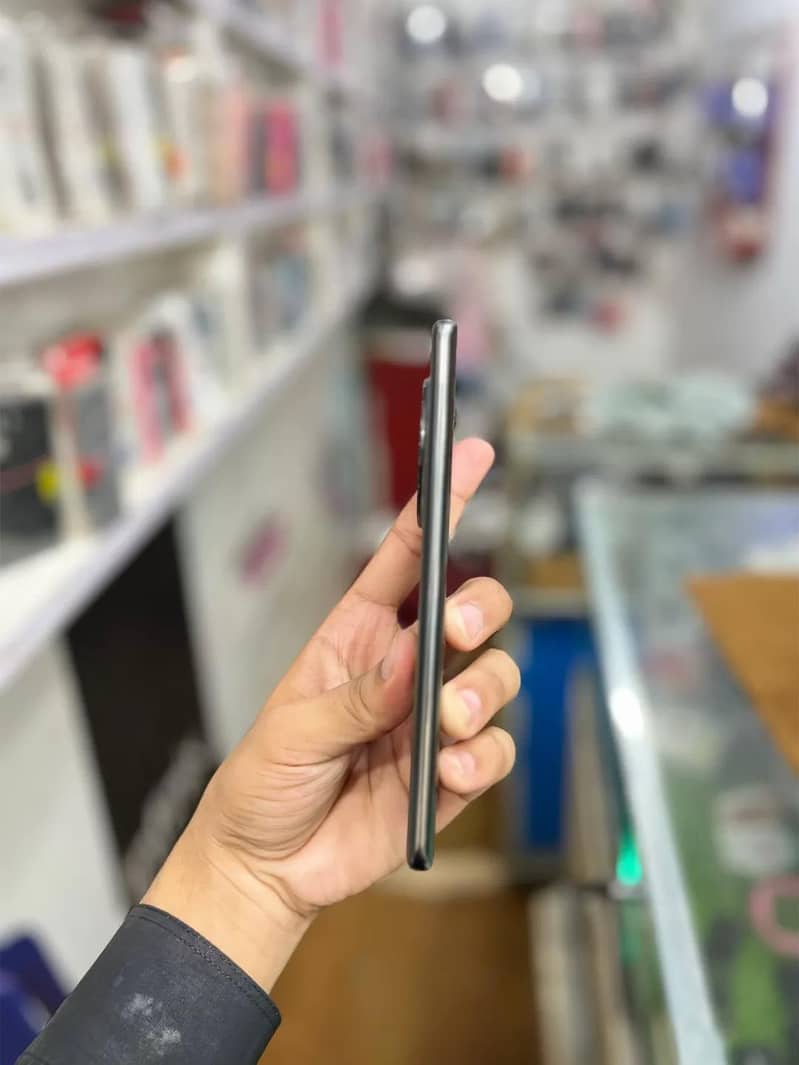 Infinix Zero 40 6