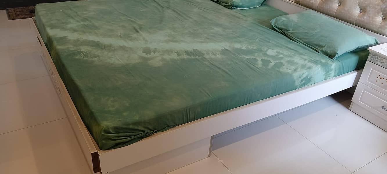 bed with side tables 2