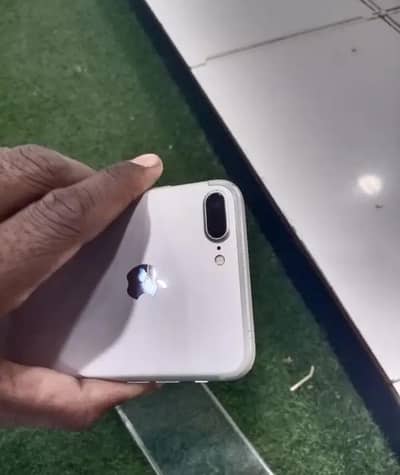 Apple iPhone 7 Plus