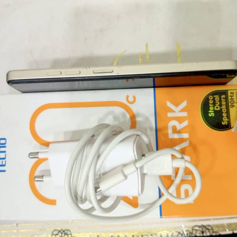 Tecno Spark 20C 3