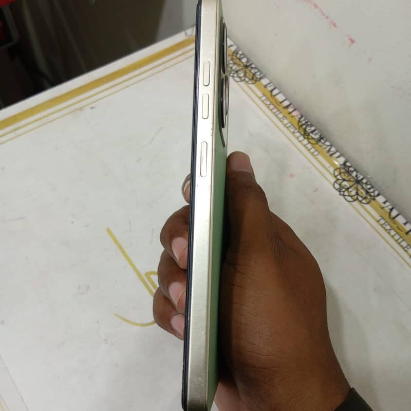 Tecno Spark 20C 4