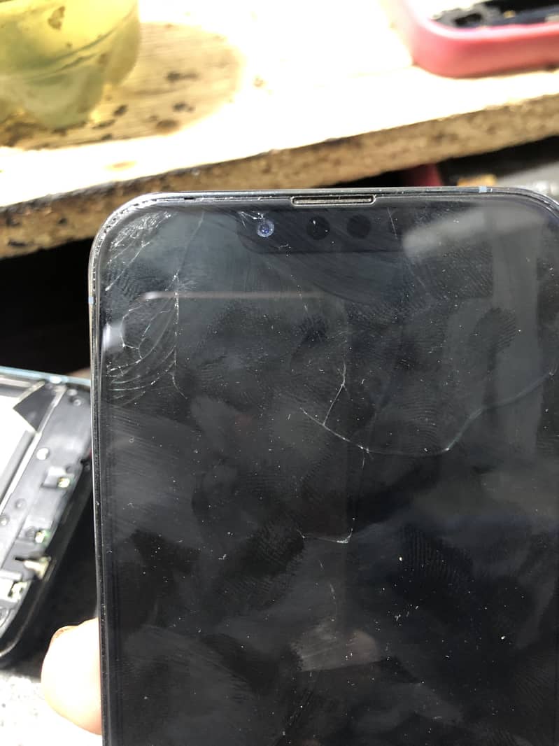 Apple iPhone 13 Pro 2