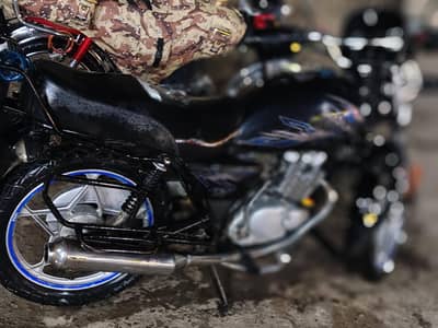 Suzuki GS 150